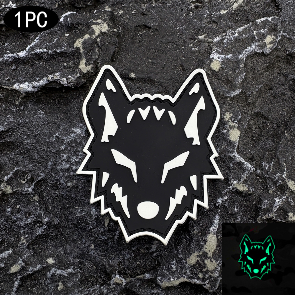 A Wolf Pvc Patch Badge, with a - đánh giá và giá Velcro Sew On